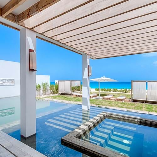 Pool view 2.jpg Grid Image